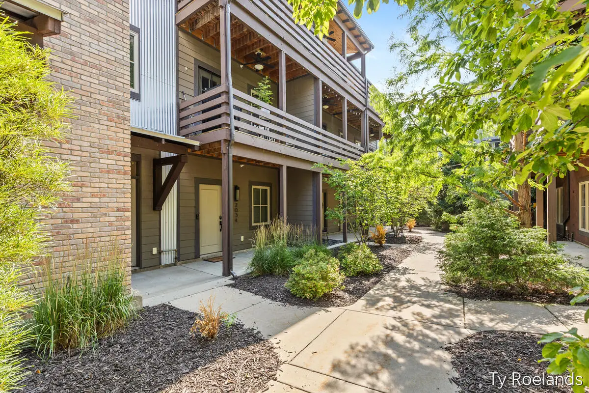 2034 Celadon Drive Ne, Grand Rapids, MI 49525 - #1