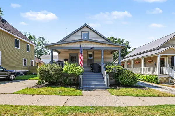 450 Slayton Avenue, Grand Haven, MI 49417