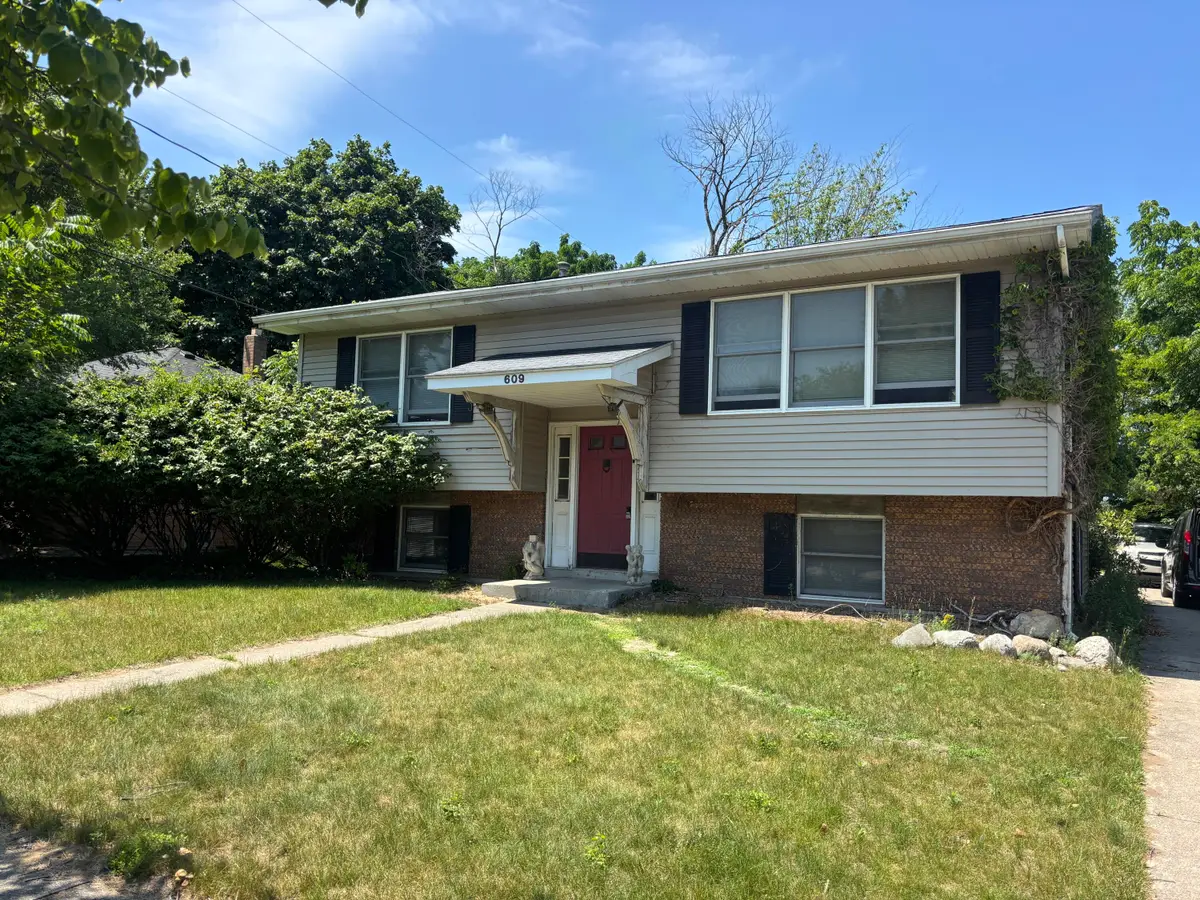 609 Hillock Court, Grand Haven, MI 49417 - #1