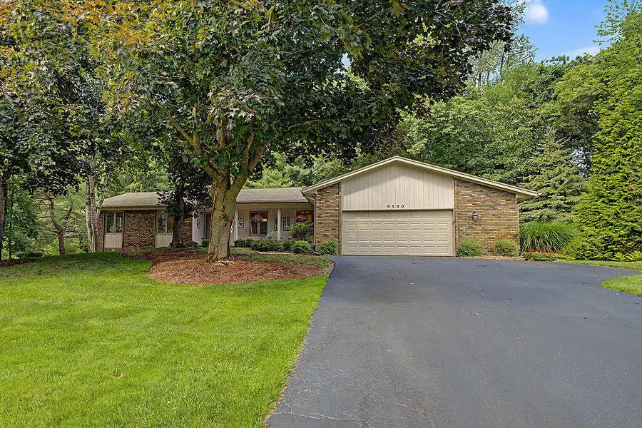 6680 Gleneagles Drive Se, Grand Rapids, MI 49546 - #2