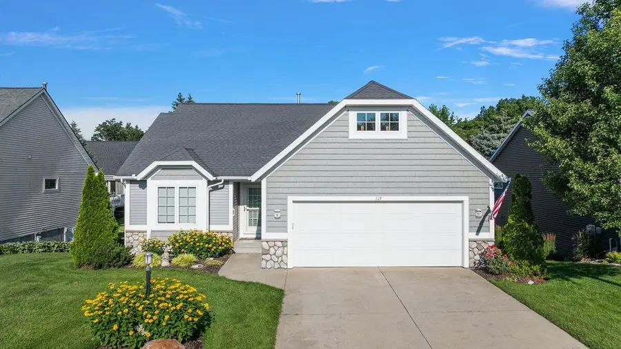 329 Hunters Run Circle, Holland, MI 49423 - #2