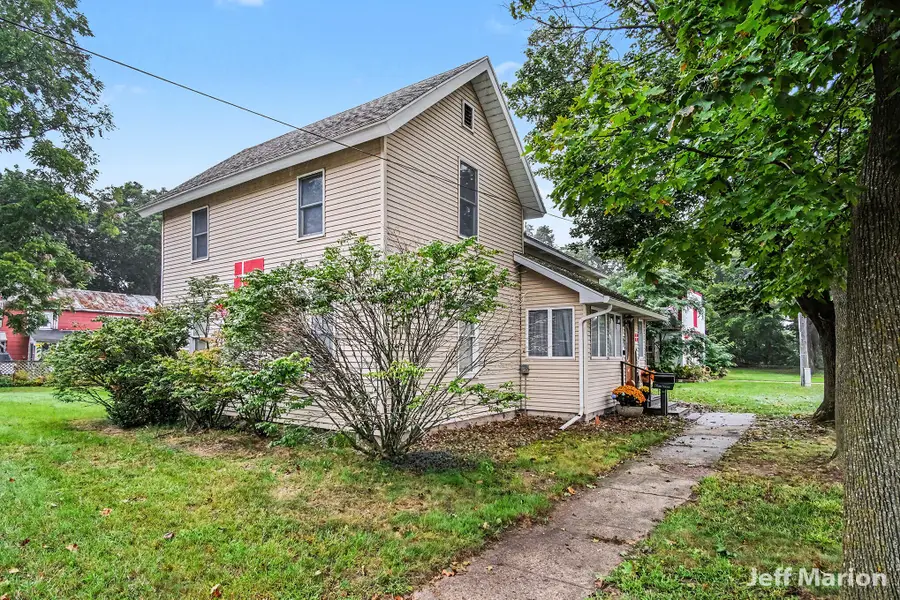 301 N Clay Street, Greenville, MI 48838 - #2