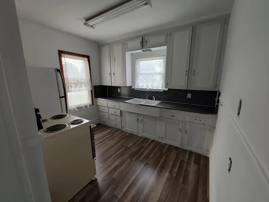 207 N Douglas Street, Bronson, MI 49028 - #2