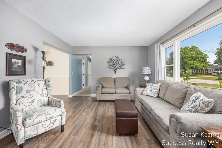 1313 SE Brookridge Se, Grand Rapids, MI 49508 - #2