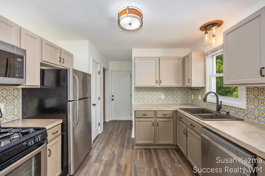 1313 SE Brookridge Se, Grand Rapids, MI 49508 - #3