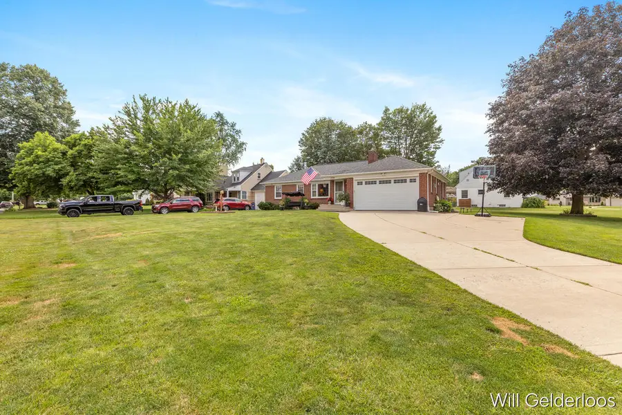 559 Shawmut Boulevard Nw, Grand Rapids, MI 49504 - #3
