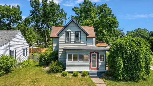 903 Cogswell Street Nw, Grand Rapids, MI 49544