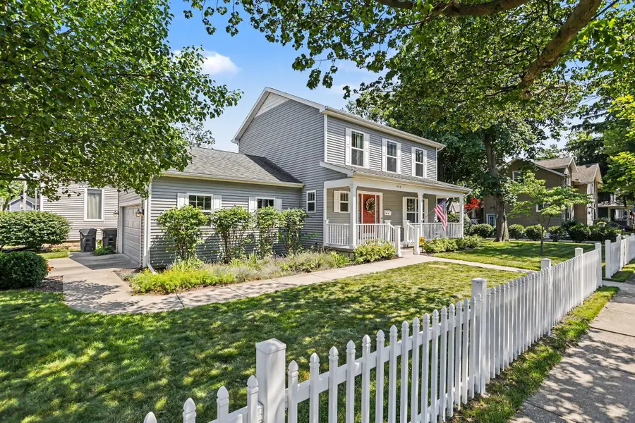 1303 Forres Avenue, Saint Joseph, MI 49085 - #3