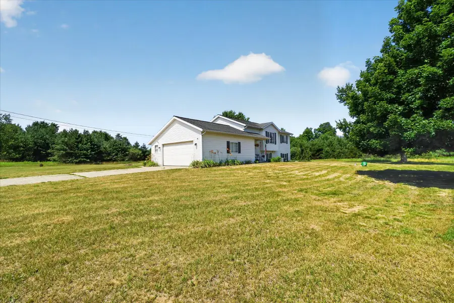 14777 Wabasis Avenue Ne, Cedar Springs, MI 49319 - #2