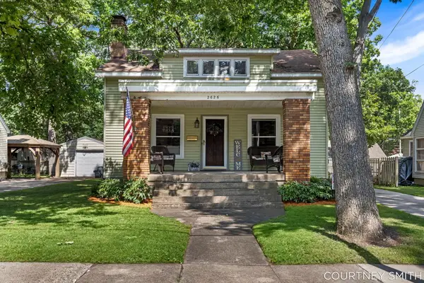 2626 Forest Grove Avenue Sw, Wyoming, MI 49519