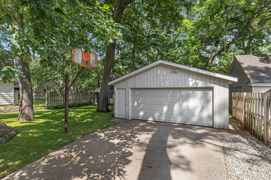 2626 Forest Grove Avenue Sw, Wyoming, MI 49519 - #2