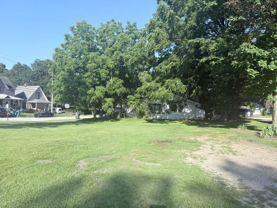 201 N Front Street, Dowagiac, MI 49047 - #2