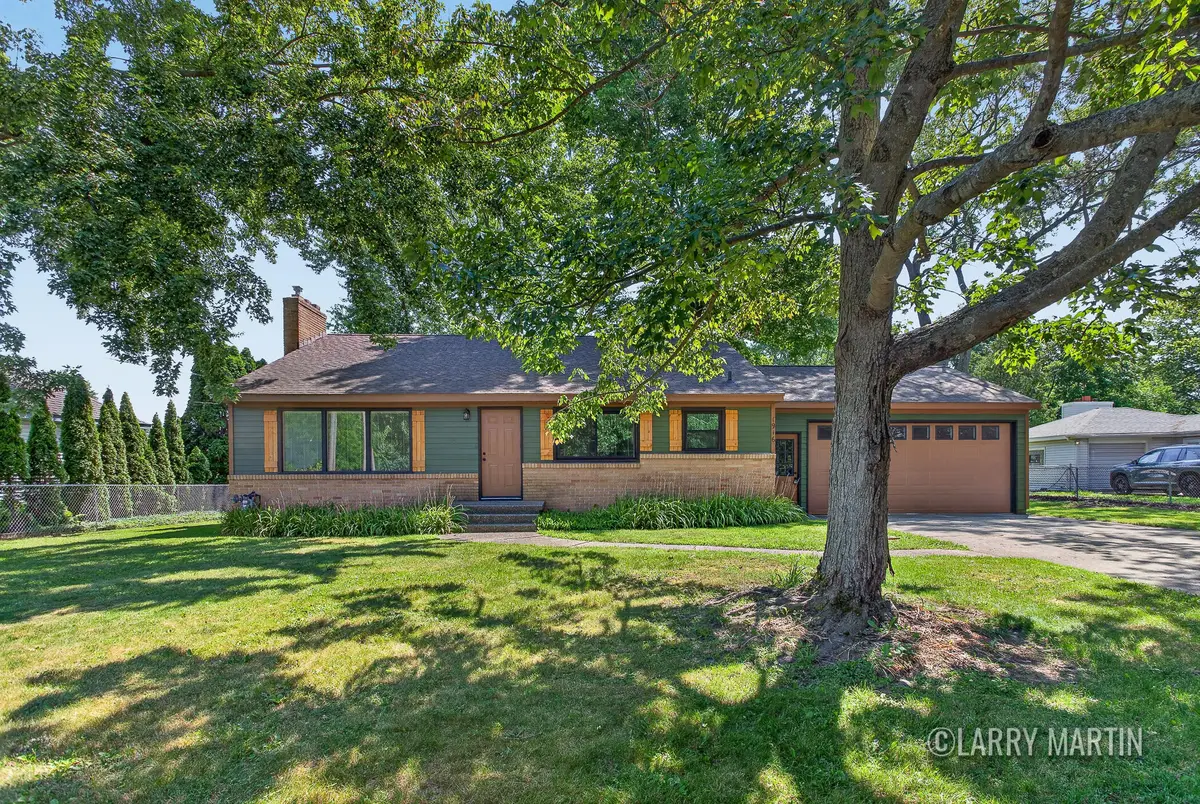 1916 Manning Avenue Nw, Grand Rapids, MI 49534 - #1