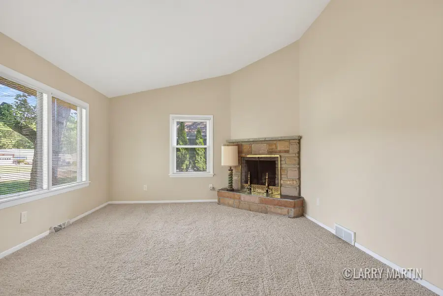 1916 Manning Avenue Nw, Grand Rapids, MI 49534 - #3