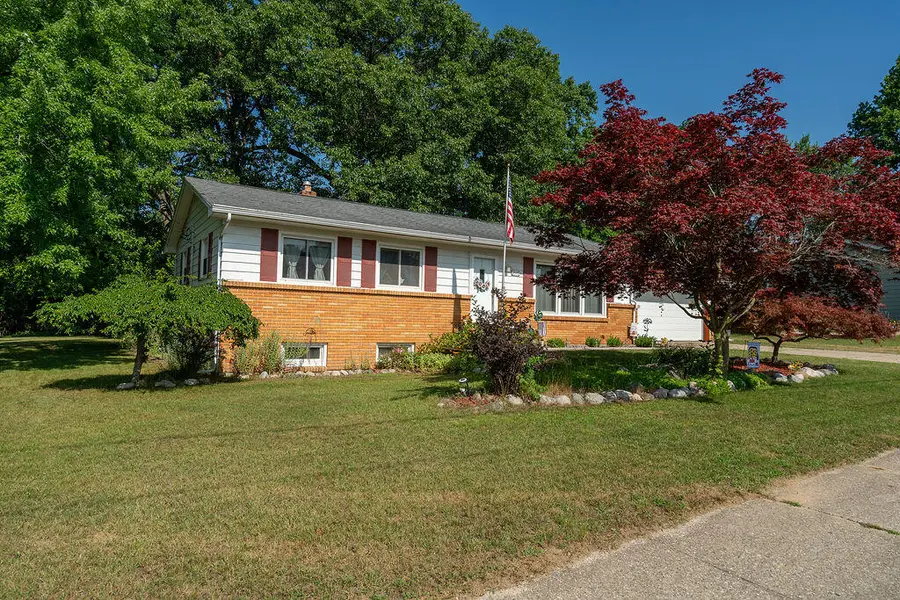 2535 Powers Avenue Nw, Grand Rapids, MI 49544 - #3