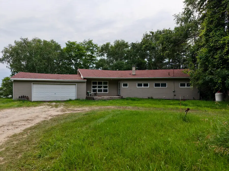 4771 S Lakeshore Drive, Ludington, MI 49431 - #3