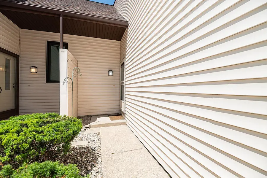 3487 Stonevalley Lane Sw, Wyoming, MI 49519 - #3