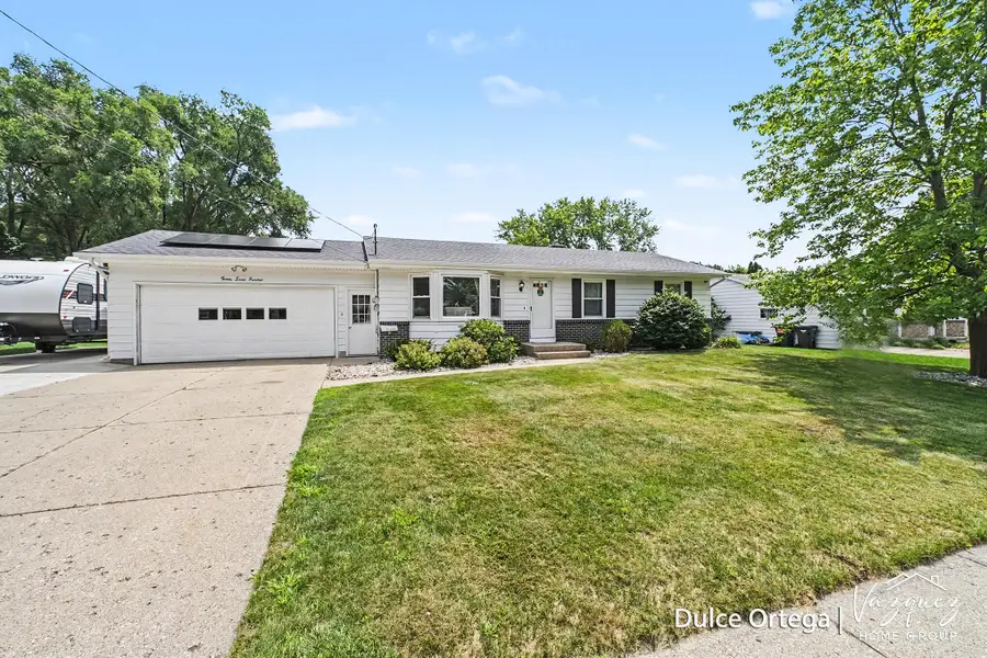 2700 Pohens Avenue Nw, Grand Rapids, MI 49544 - #2