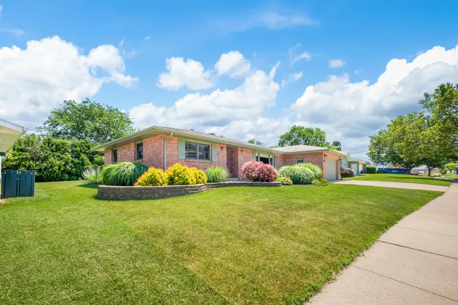 2807 Sunnydale Drive, Saint Joseph, MI 49085 - #3