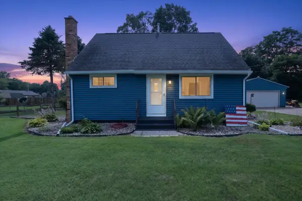 68958 Claire Street, Edwardsburg, MI 49112