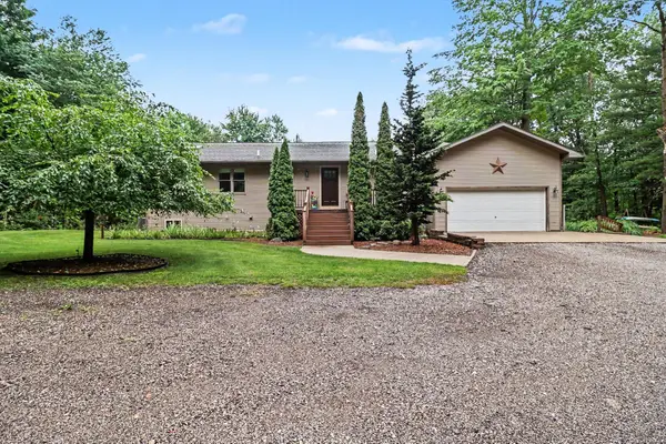 4895 W Birch Lane, Pentwater, MI 49449