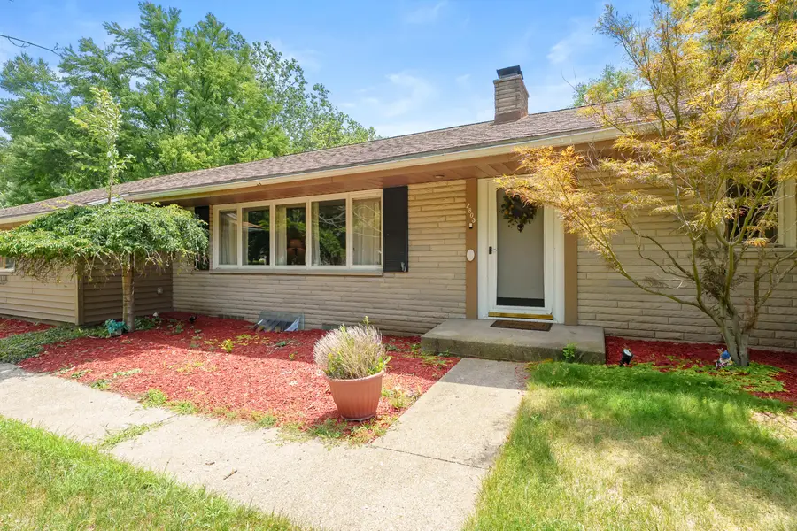 2805 Winchell Avenue, Kalamazoo, MI 49008 - #2