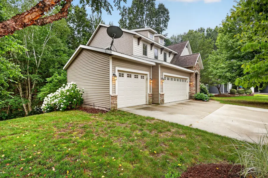 16826 Birchview Drive, Nunica, MI 49448 - #2