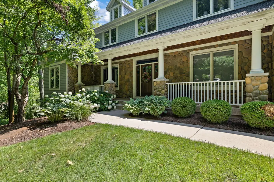 4710 N Catamount Trail Ne, Ada, MI 49301 - #2