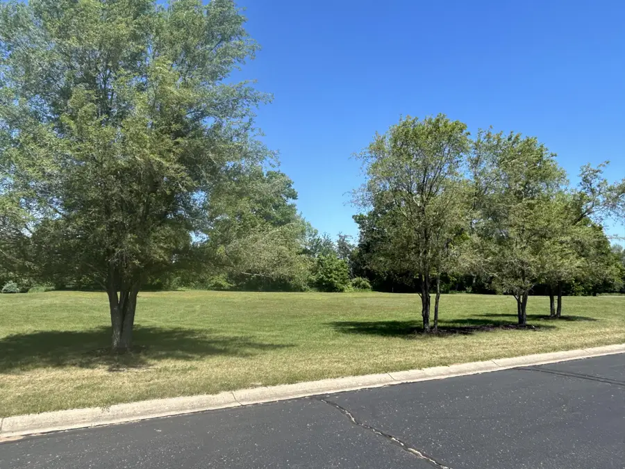 8 Coronado Drive, Jackson, MI 49201 - #2