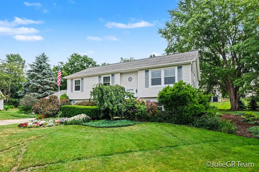 6635 E Via Vista Court Ne, Rockford, MI 49341 - #3