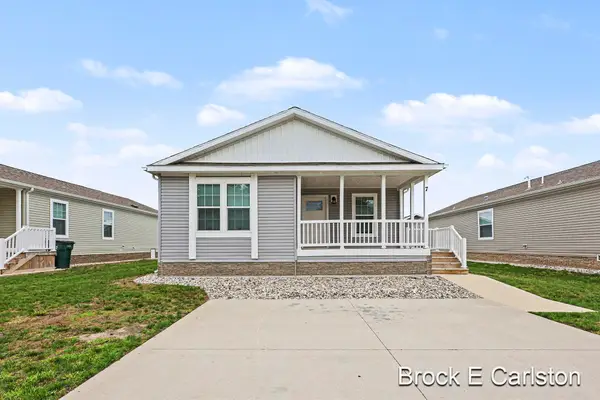 1283 E Ellis Road #7, Norton Shores, MI 49441
