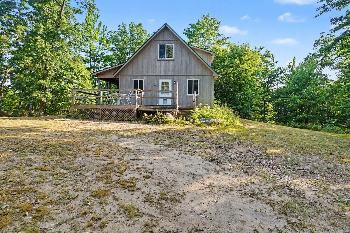 8243 E Deerfield Circle E, Reed City, MI 49677 - #1