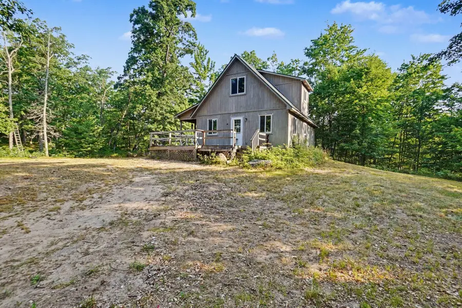 8243 E Deerfield Circle E, Reed City, MI 49677 - #3
