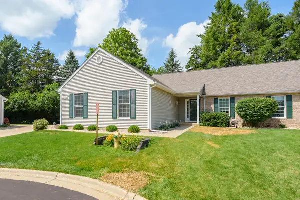 2919 Hunters Place #19, Kalamazoo, MI 49048