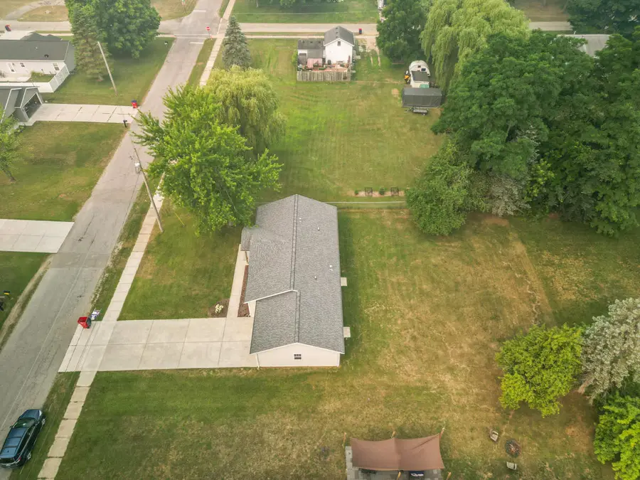 269 W Brooks Street, Newaygo, MI 49337 - #2