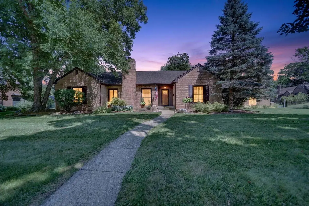 411 S Higby Street, Jackson, MI 49203 - #1