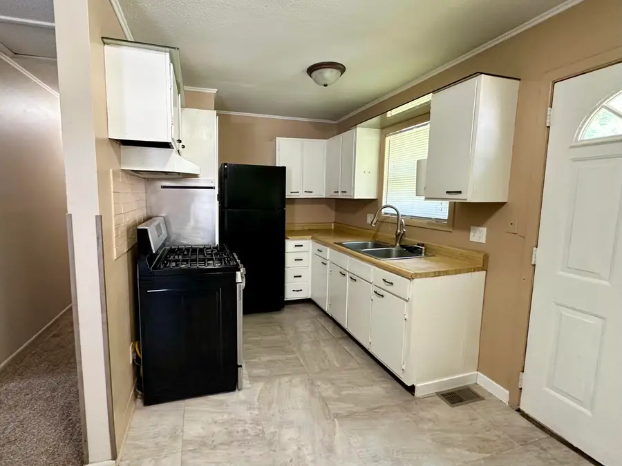 75 E Baldwin Avenue, Battle Creek, MI 49037 - #3