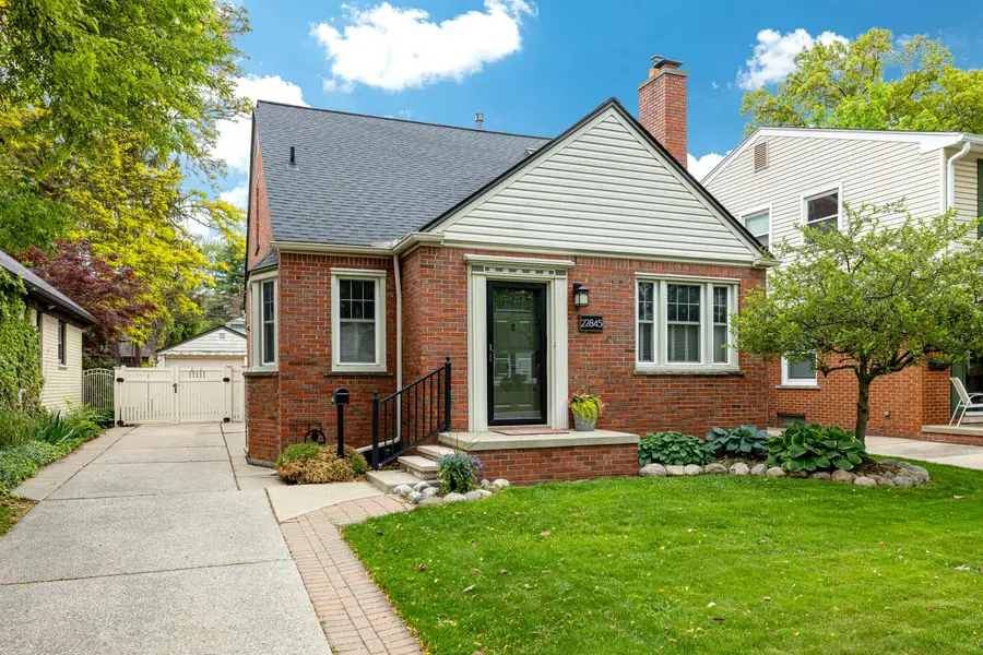 22845 Wellington Street, Dearborn, MI 48124 - #2