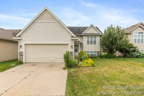 3780 Timberlake Court Se, Kentwood, MI 49512