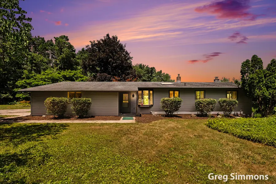 1079 Rector Street Ne, Sparta, MI 49345 - #2