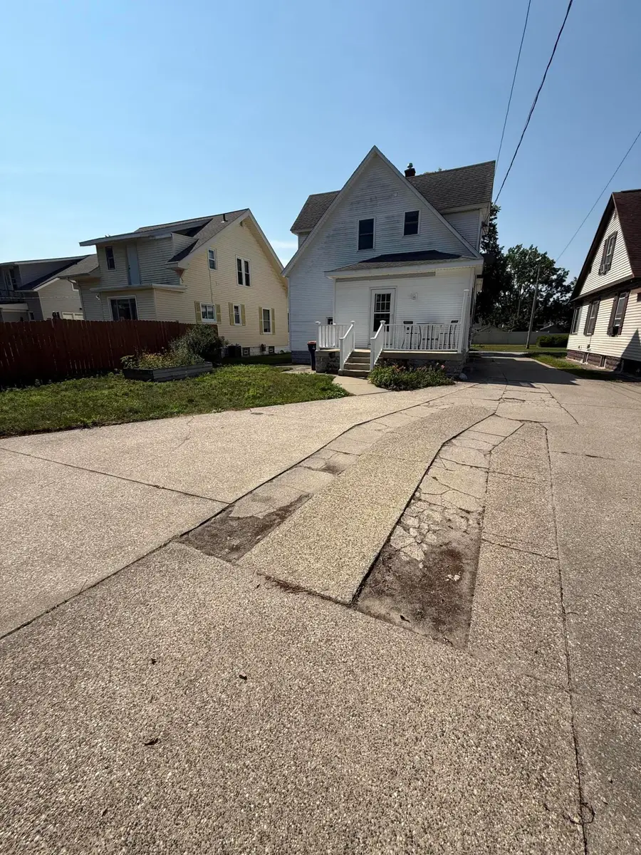 35 E 20th Street, Holland, MI 49423 - #3