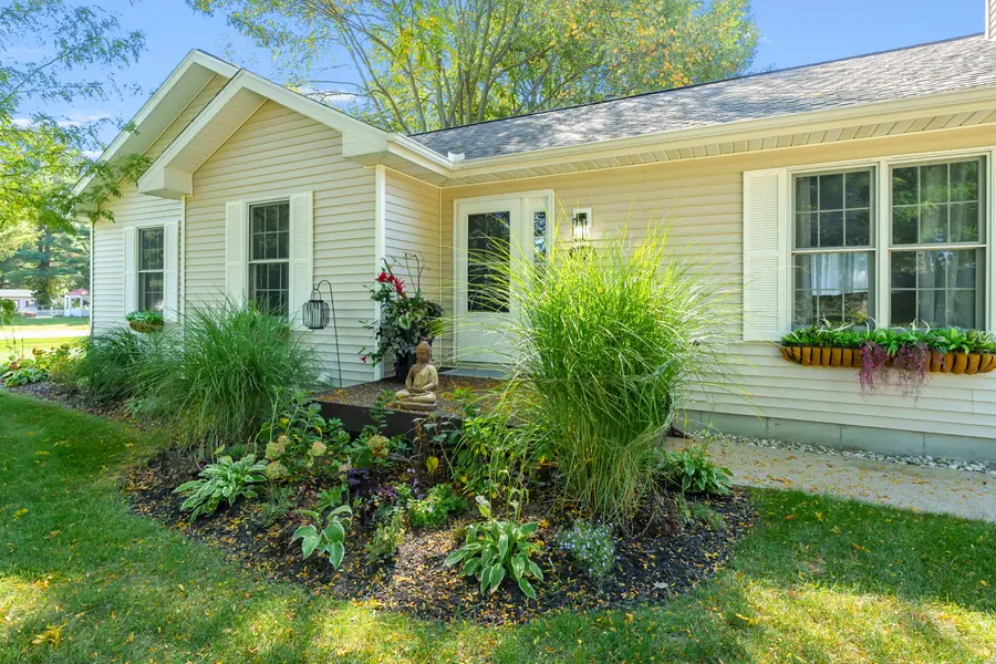 68325 Riverview Drive, South Haven, MI 49090 - #2