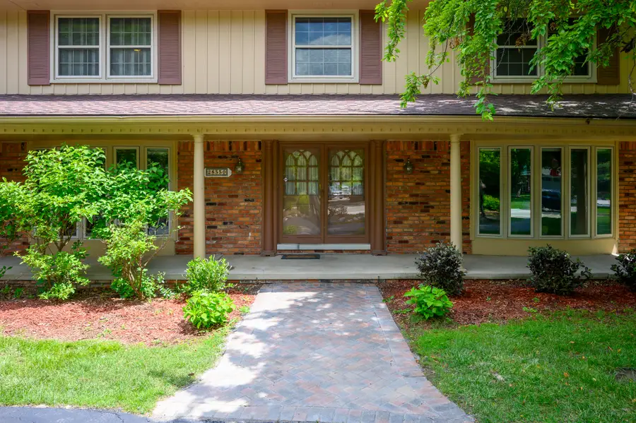 28550 Tavistock Trail, Southfield, MI 48034 - #2