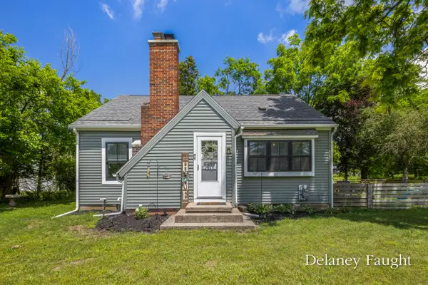 2671 Rogue River Road Ne, Belmont, MI 49306
