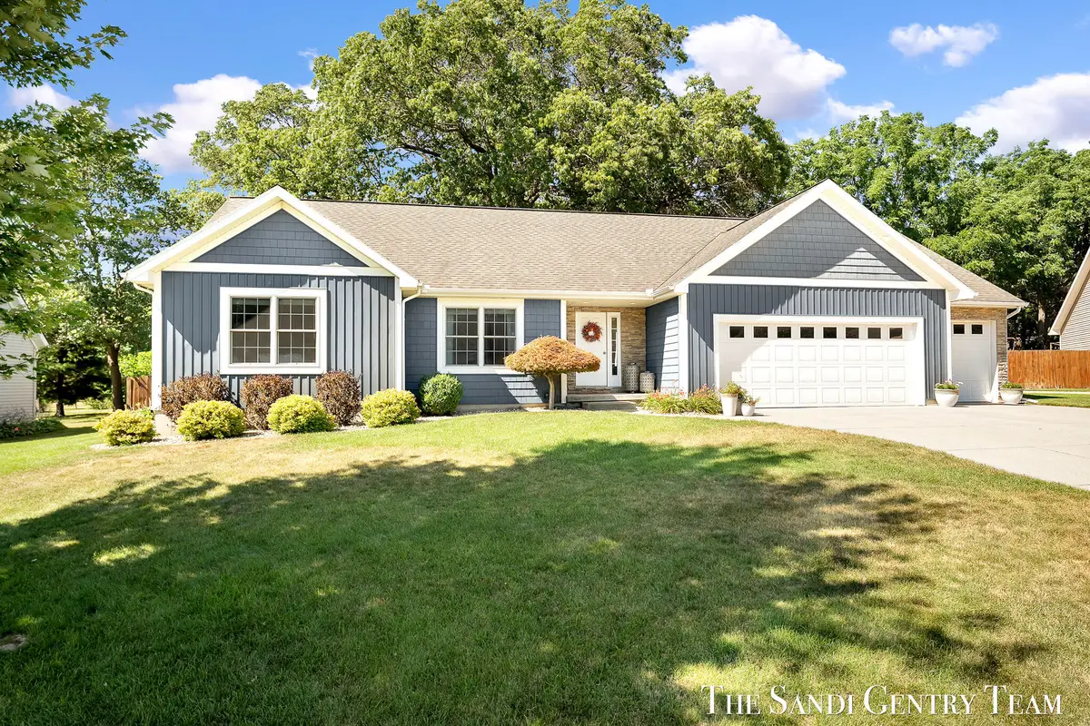 15055 Oakland Street, Spring Lake, MI 49456 - #1