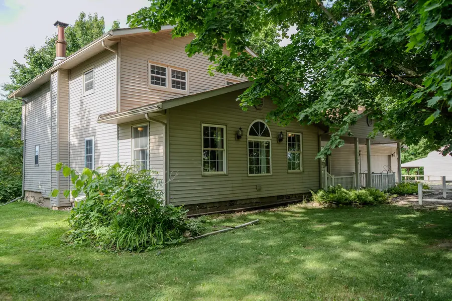 7260 W Kinsel Highway, Vermontville, MI 49096 - #2