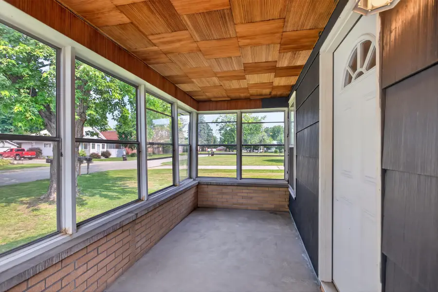 703 Winifred Street, Jackson, MI 49202 - #2
