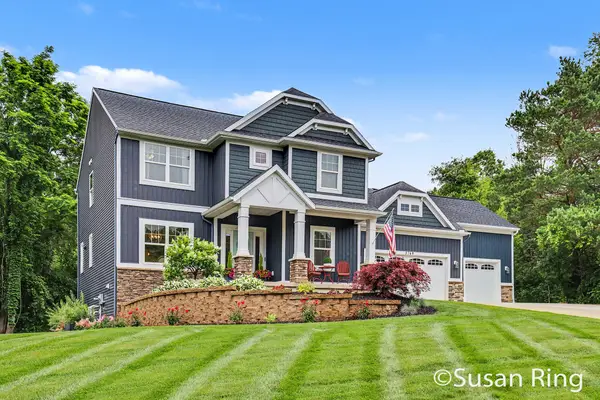 3769 Walnut Springs Drive Ne, Grand Rapids, MI 49525