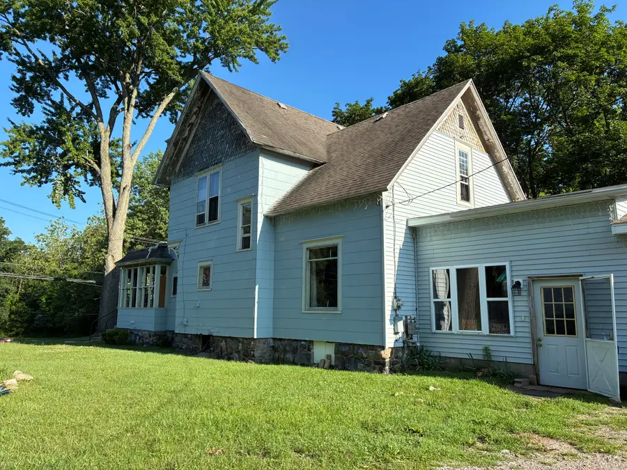 404 N Paw Paw Street, Lawrence, MI 49064 - #2