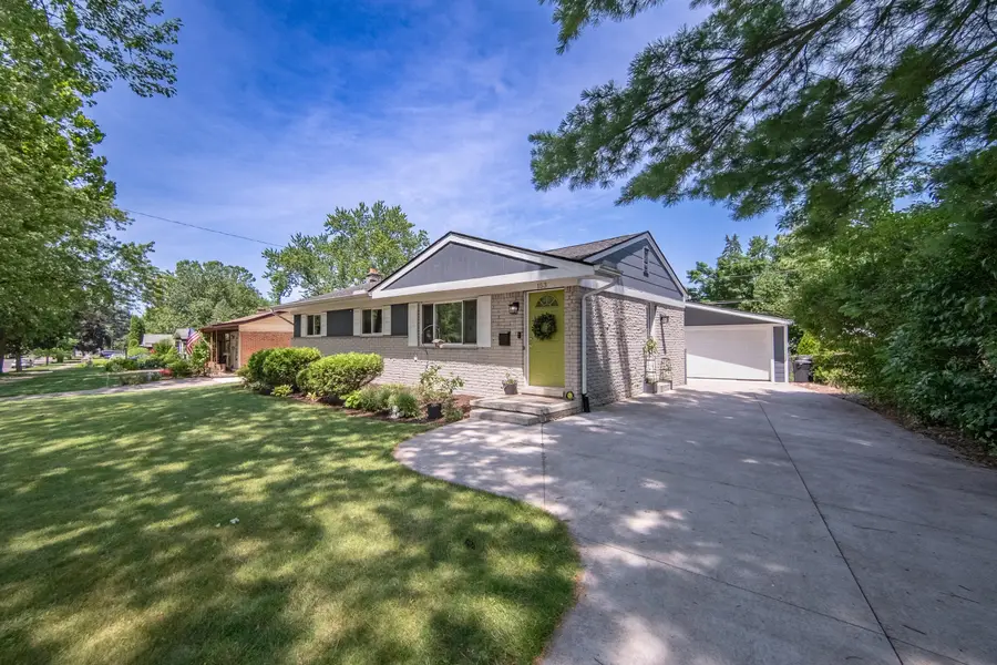 153 Nichols Drive, Saline, MI 48176 - #2